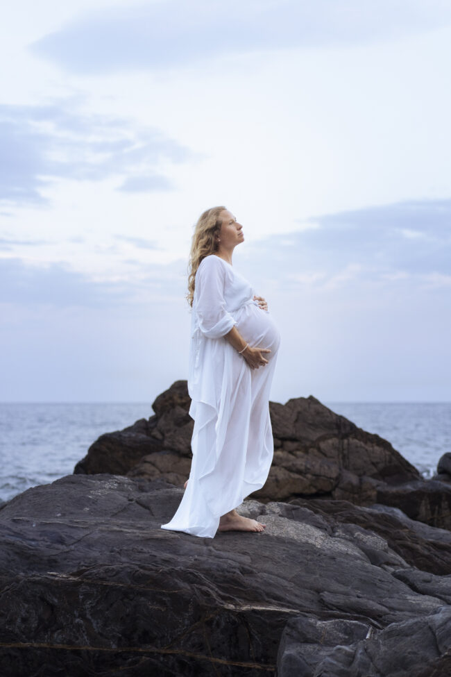 maternity photoshoot Nervi / sesja ciążowa we Włoszech / servizio fotografico