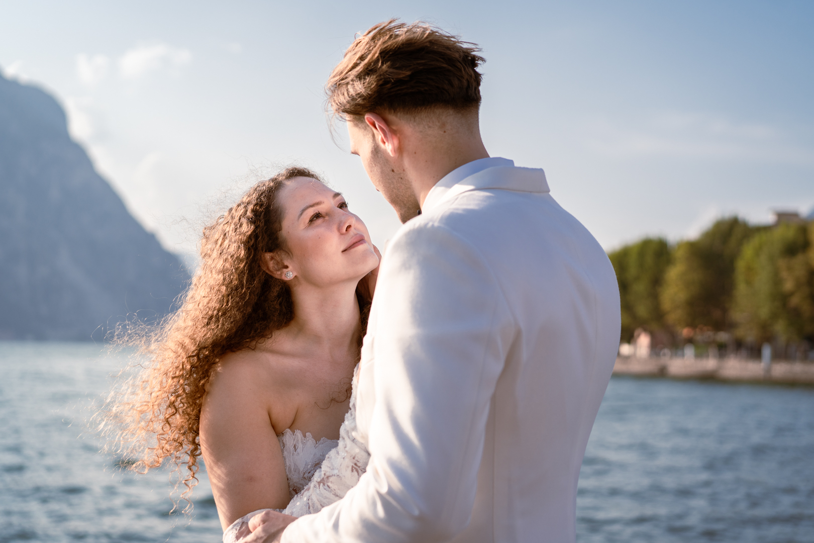 Lake Como elopement photographer / Fotograf ślubny Jezioro Como / fotografo di matrimonio Lago di Como