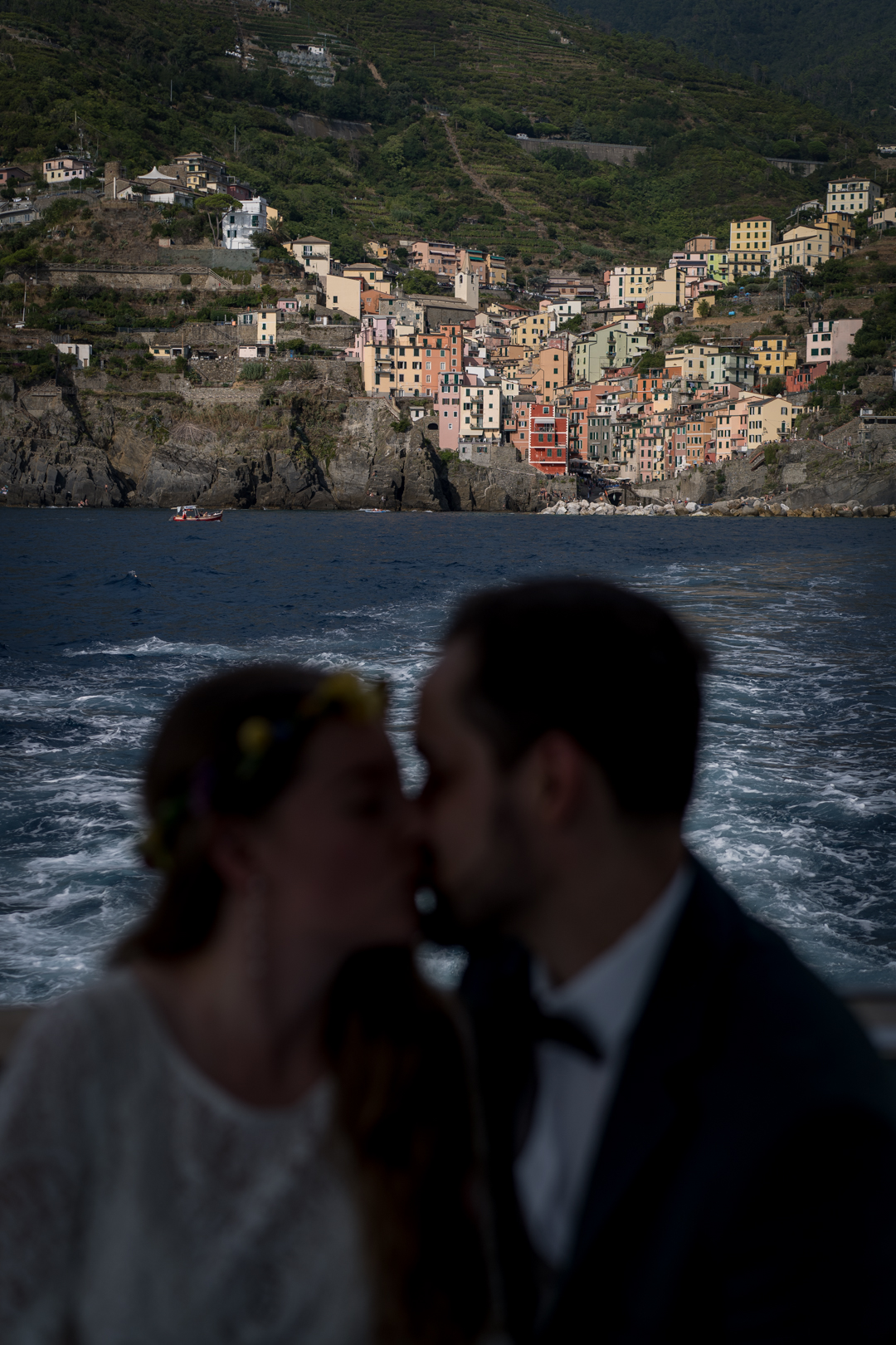 Lake Como elopement photographer / Fotograf ślubny Jezioro Como / fotografo matrimonio Cinque Terre