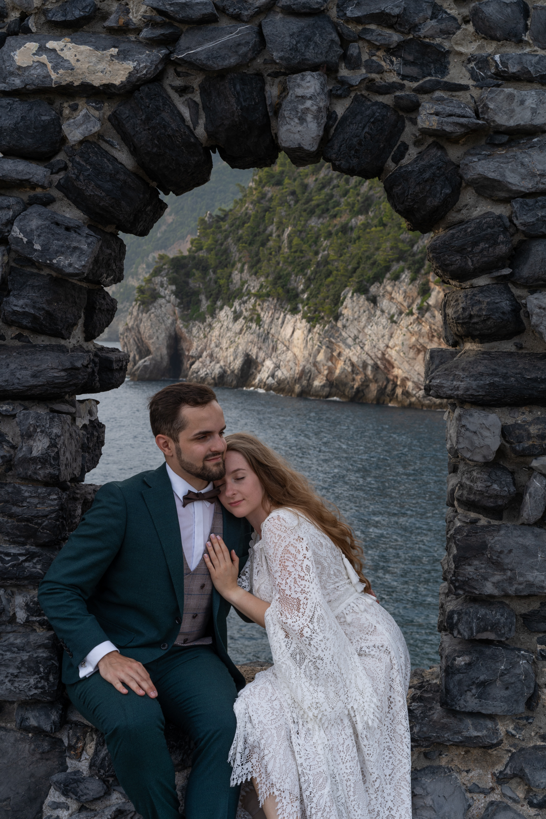 Lake Como elopement photographer / Fotograf ślubny Jezioro Como / fotografo matrimonio Cinque Terre