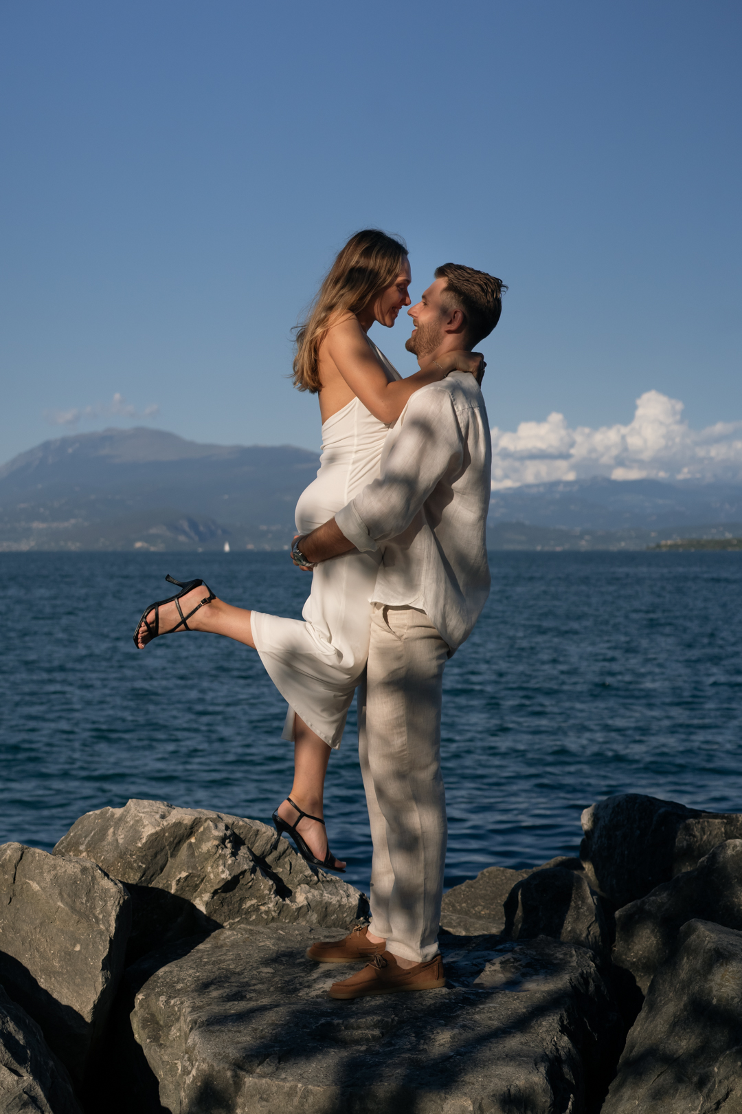 Lake Garda Engagement Photoshoot / Sesja narzeczeńska nad Jeziorem Garda / servizio fotografico al Lago di Garda