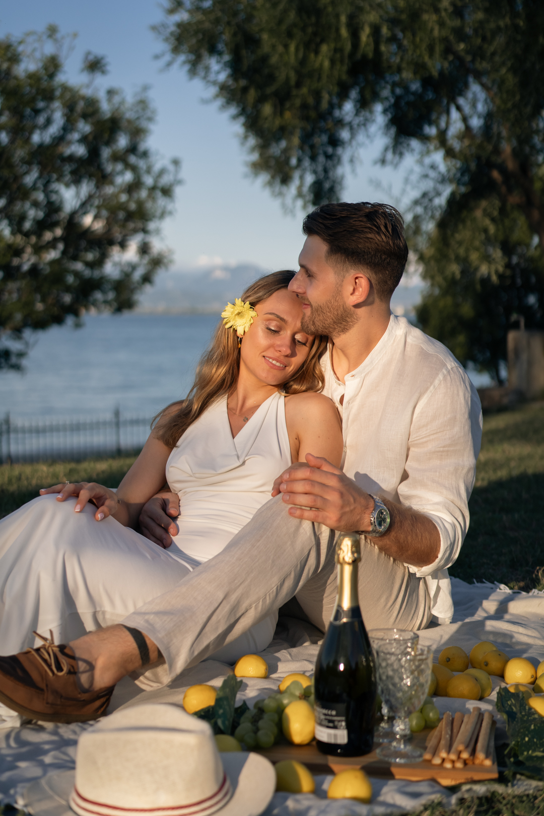 Lake Garda Engagement Photoshoot / Sesja narzeczeńska nad Jeziorem Garda / servizio fotografico al Lago di Garda